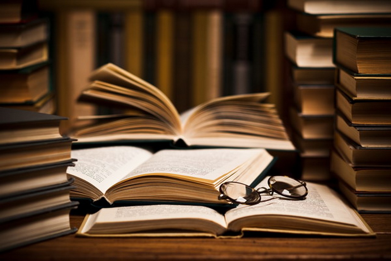 В Ужгороді презентують книжку Романа Офіцинського В Ужгороді 18 грудня презентують прозову книжку Романа Офіцинського