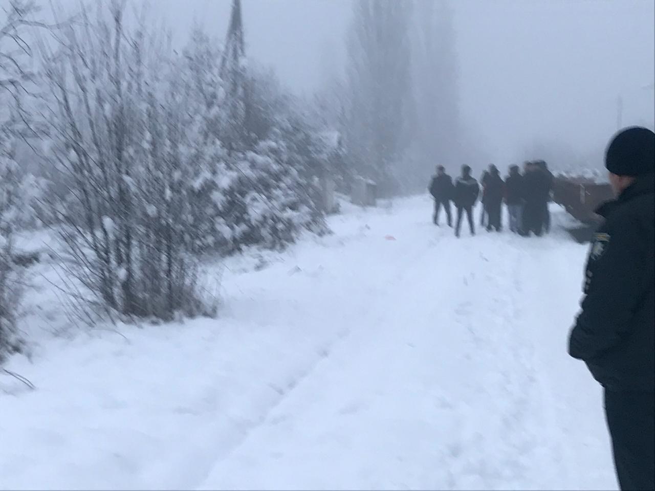 Поранена жінка пройшла ще 400 метрів і впала: подробиці кривавого вбивства Поранена жінка пройшла ще 400 метрів і впала: подробиці кривавого вбивства у Берегові