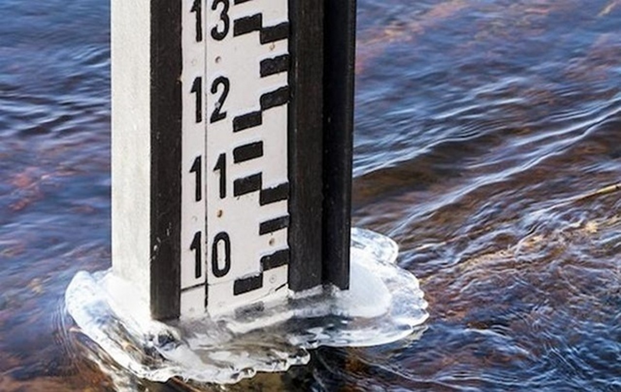 Закарпатців попереджають про підвищення рівнів води у річках Закарпатців попереджають про підвищення рівнів води у річках 24-25 грудня