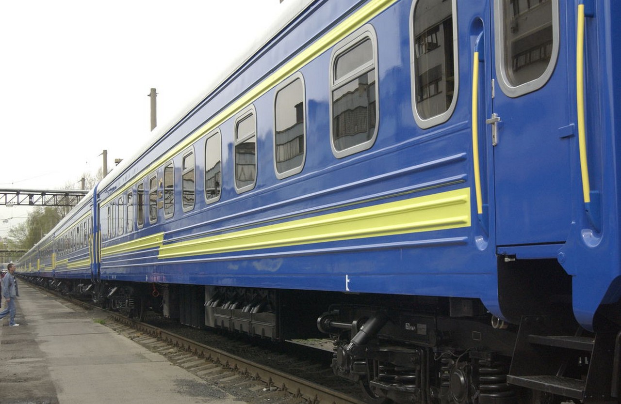 Жінка, яку покалічили у потязі "Київ-Рахів", розповіла про ті страшні події Жінка, яку днями покалічили у потязі "Київ-Рахів", поки вона спала, розповіла про ті страшні події