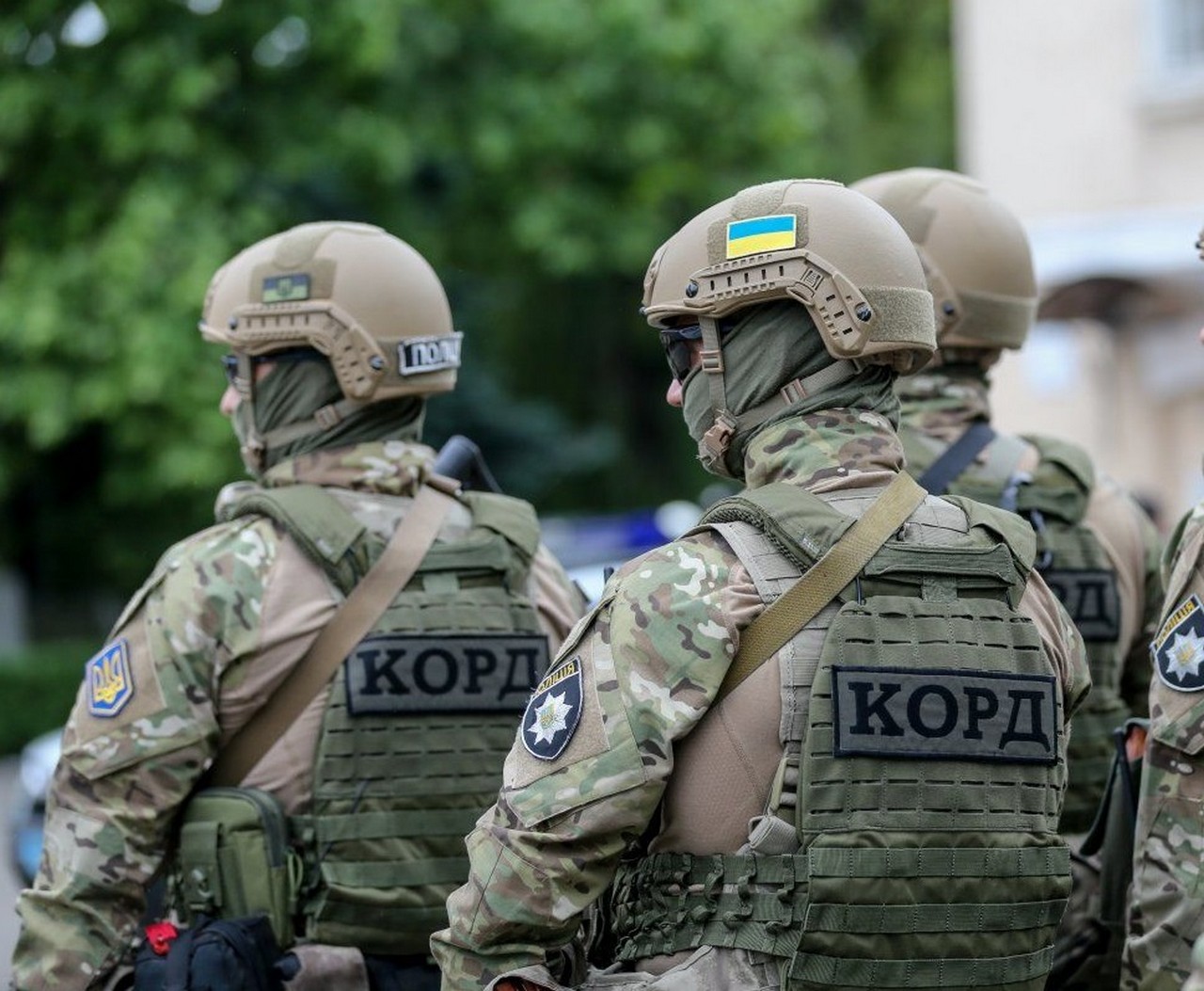 Поліцейські та бійці "КОРДу" провели обшук на Іршавщині Поліцейські та бійці "КОРДу" провели обшук у селі Довге, що на Іршавщині