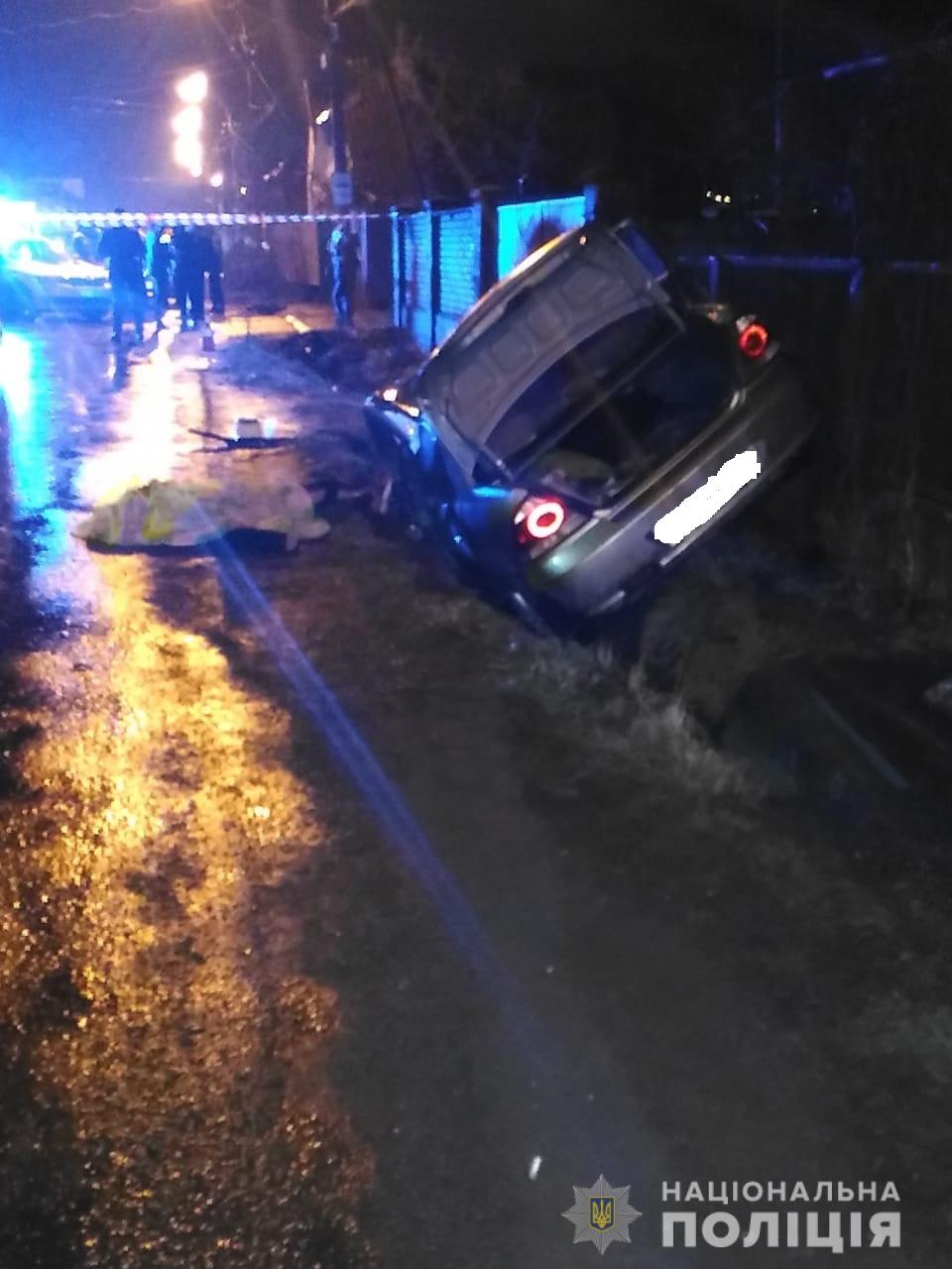 З’явились фото з місця потрійної смертельної ДТП, яка сталась у Виноградові З’явились фото з місця потрійної смертельної ДТП, яка сталась у Виноградові