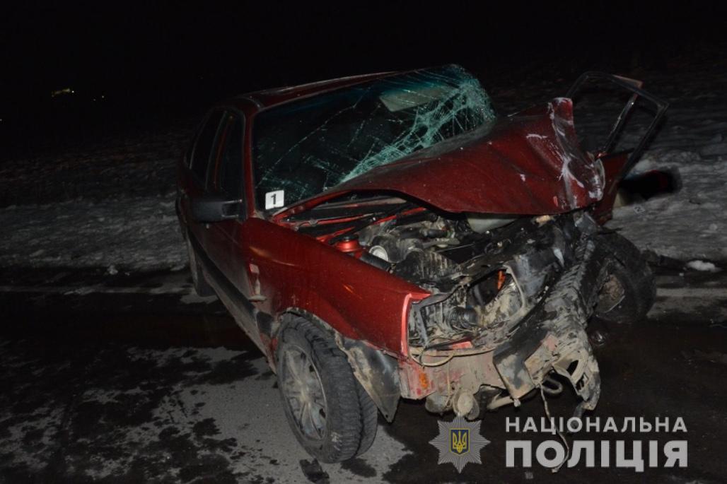 Поліція оприлюднила подробиці моторошної ДТП, яка сталась на трасі "Київ-Чоп" неподалік Мукачева Поліція оприлюднила подробиці моторошної ДТП, яка сталась на трасі "Київ-Чоп" неподалік Мукачева