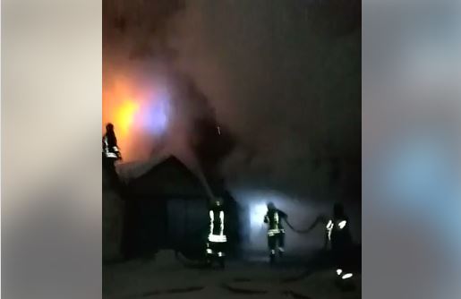 На вулиці Недецеї у Мукачеві сталась пожежа На вулиці Недецеї у Мукачеві сталась пожежа