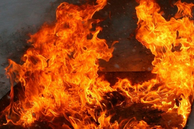 Вночі горів диско-бар Вночі у селі Сокирниця, що в Хустському районі, горів диско-бар