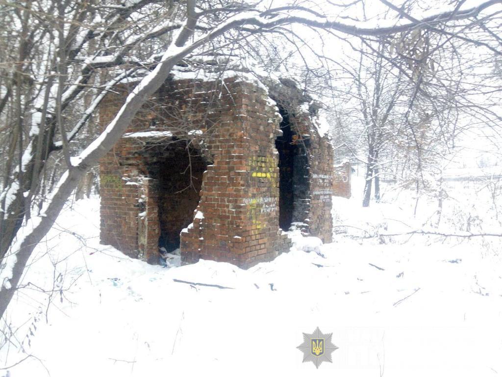 Тіло знайшли у закинутій будівлі: закарпатку підозрюють у вбивстві Тіло знайшли у закинутій будівлі: закарпатку підозрюють у вбивстві, яке сталося у Львові