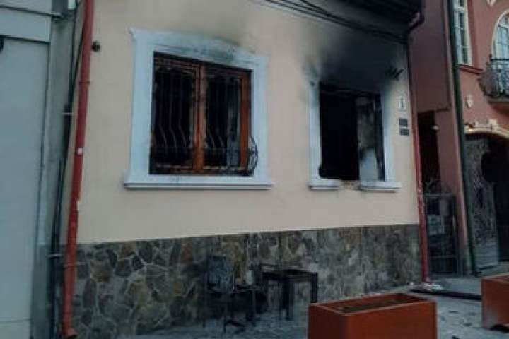 Обвинуваченому в організації підриву будівлі «Товариства угорської культури Закарпаття» продовжили термін тримання під вартою Сьогодні обвинуваченому в організації підриву будівлі «Товариства угорської культури Закарпаття» продовжили термін тримання під вартою