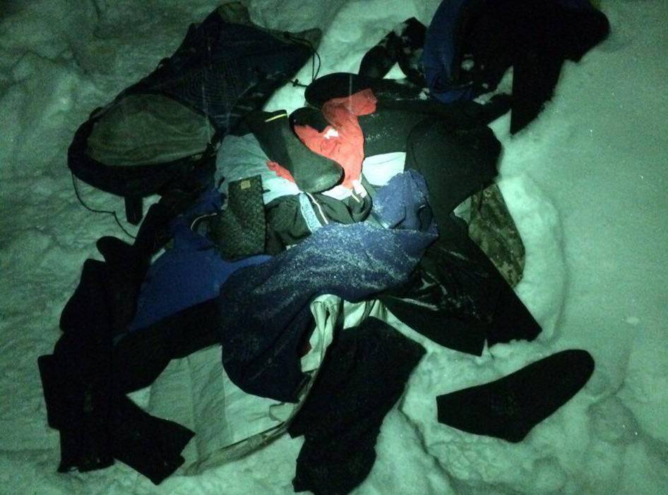 Затримано двох хлопців віком 19 та 25 років: озвучено, в чому їх звинувачують На Закарпатті біля кордону затримали двох осіб з гідрокостюмами