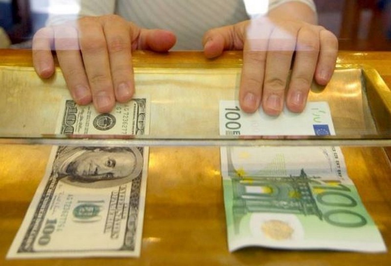 Курс валют: євро та долар суттєво впали Курс валют на 24 січня: євро та долар суттєво впали