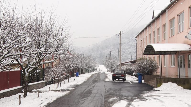 У Чинадієві місцеві жителі зателефонували в поліцію і повідомили про п’яного водія, який їздить селищем У селищі Чинадієво вулицями їздив п’яний водій