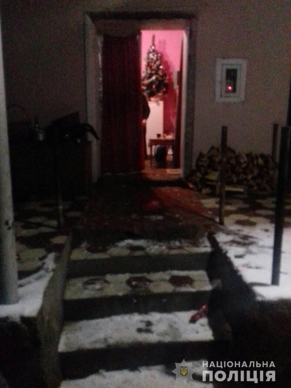 Сварка між двома чоловіками завершилась моторошним вбивством господаря будинку У селі Вербовець сварка між двома чоловіками завершилась моторошним вбивством господаря будинку