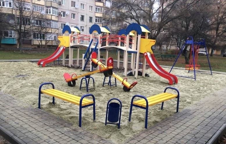 Минулого року у Мукачеві встановили 6 ігрових майданчиків У 2018 році у Мукачеві встановили 6 ігрових майданчиків