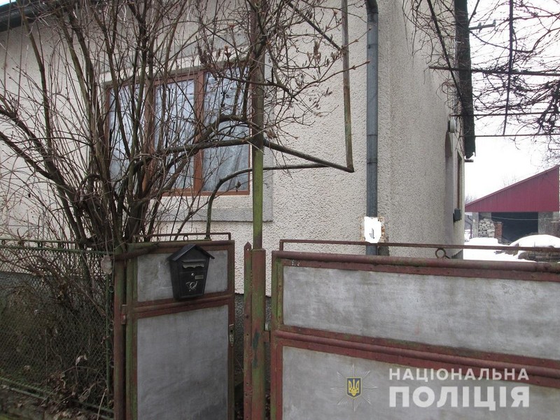Молодий чоловік проник у будинок і скоїв злочин У Буштині молодий чоловік проник у будинок і вкрав будівельні інструменти