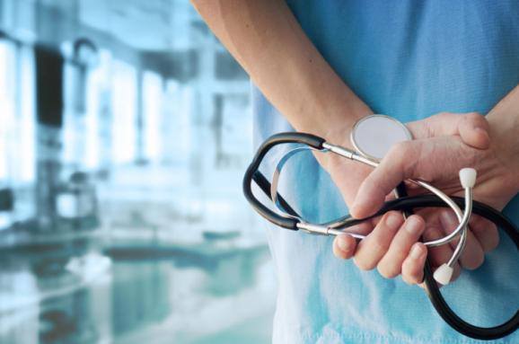 «Здорові» зміни: які нововведення в медицині чекають на закарпатців у 2019-му році? «Здорові» зміни: які нововведення в медицині чекають на закарпатців у 2019-му році?