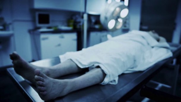 Молодий чоловік загинув, допомагаючи своєму другові Молодий чоловік загинув у Воловці, допомагаючи своєму другові виштовхати машину зі снігу