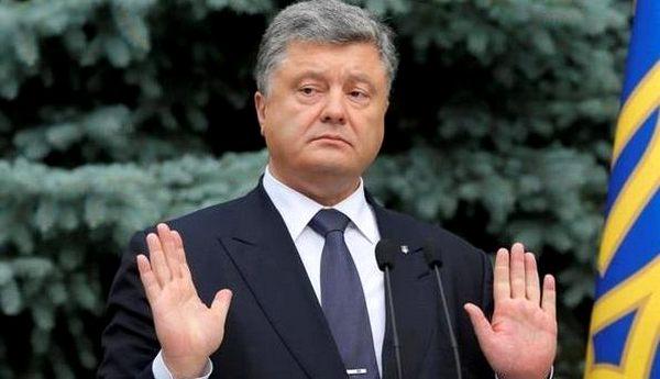 Біля маєтку Порошенка зібралися активісти з новими вимогами розмитнення машин Біля маєтку Порошенка у Козині зібралися активісти з новими вимогами розмитнення машин