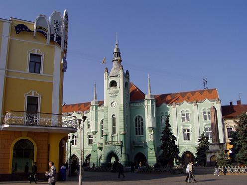 Півтисячі мукачівців викликають для пояснень Півтисячі мукачівців викликають для пояснень в управління соцзахисту
