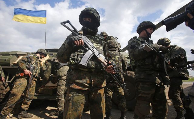 Закарпатці, які воювали під Дебальцевом, згадали про ті страшні події Закарпатці, які воювали під Дебальцевом 4 роки тому, згадали про ті страшні події