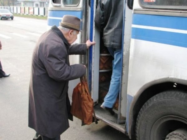 Закарпатець відстоює свої права. Судова тяганина триває четвертий рік Закарпатець відстоює свої права на пільгове перевезення. Судова тяганина триває четвертий рік