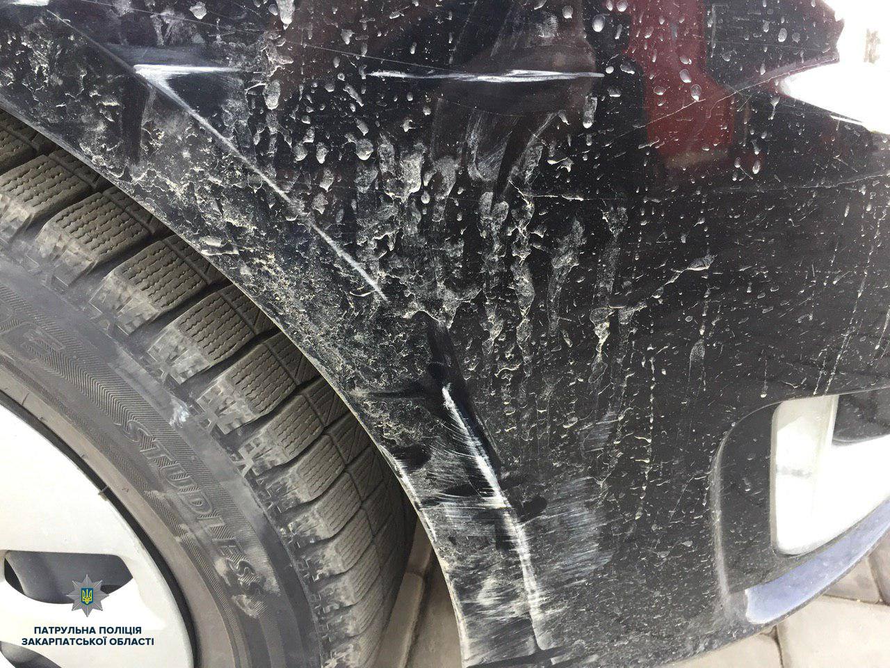 Поліція розшукує винуватця ДТП В Ужгороді водій скоїв ДТп і втік з місця події. Його розшукує поліція