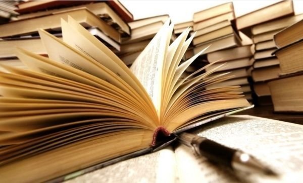 Сьогодні у Мукачево завітають сучасні українські письменники Сьогодні у Мукачево завітають сучасні українські письменники Ірина Цілик та Артем Чех