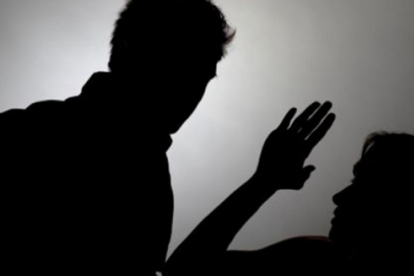 Чоловік побив свою матір. Жінка опинилася в реанімації На Закарпатті чоловік жорстоко побив свою матір. Жінка опинилася в реанімації у Хустській райлікарні