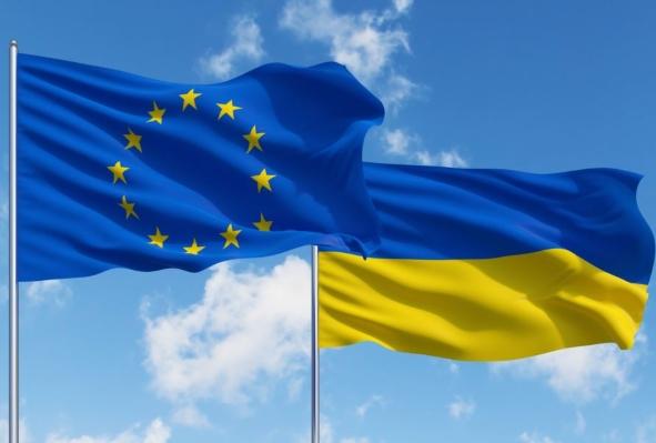 В Україні у травні може з’явитися ще один вихідний день: відома дата День Європи в Україні хочуть зробити вихідним днем