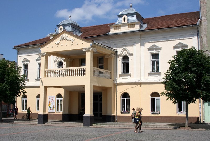 8 Березня у Мукачеві відбудеться концерт 8 Березня у Мукачеві відбудеться концерт за участі творчих колективів із Угорщини та Словаччини