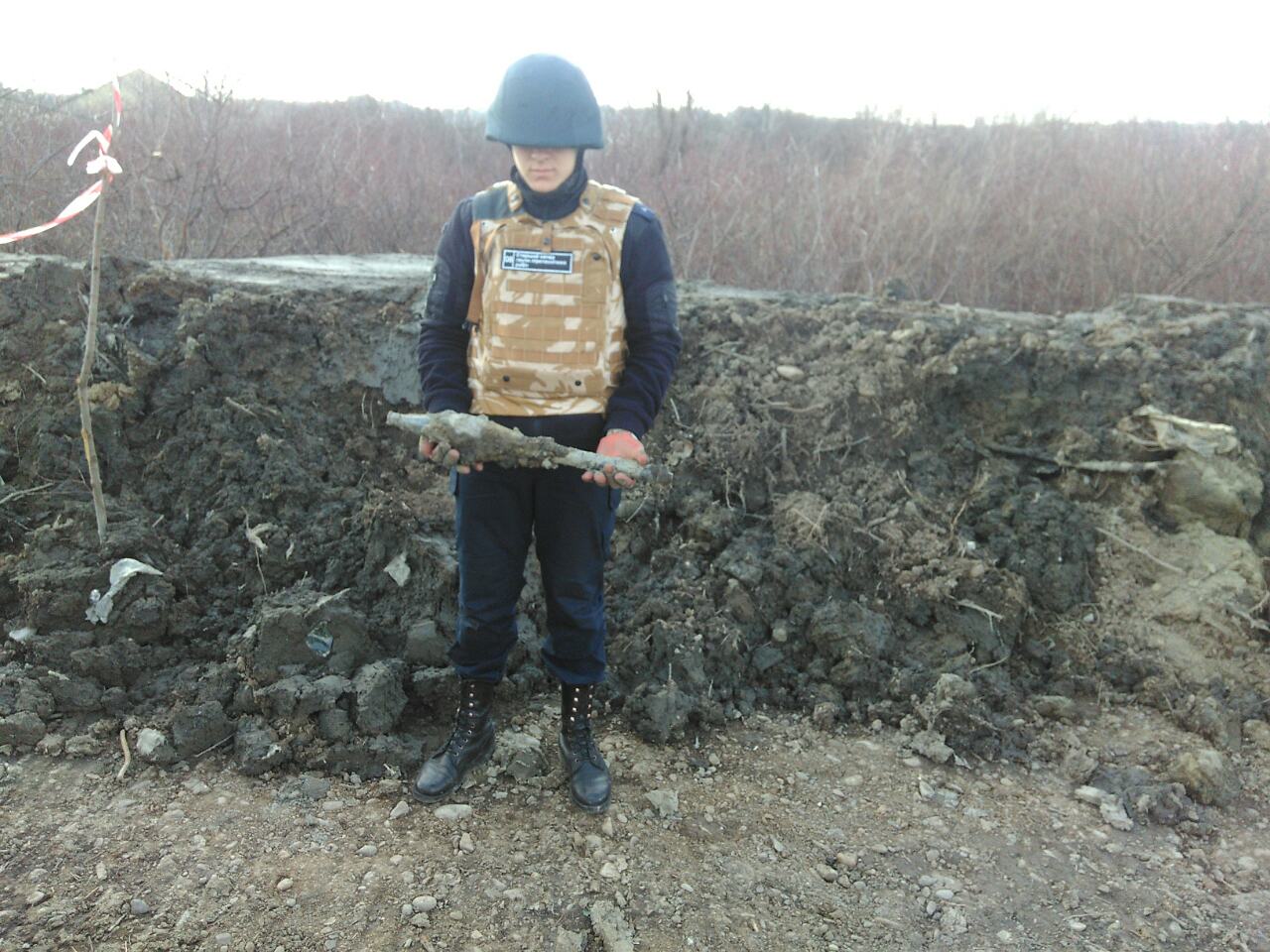 В Ужгороді під час чистки каналу знайшли вибухонебезпечний предмет В Ужгороді під час чистки каналу знайшли вибухонебезпечний предмет – гранатометний постріл