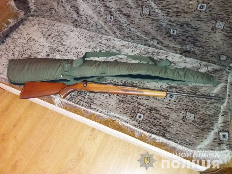 У чоловіка вилучили зброю та боєприпаси На Іршавщині у чоловіка вилучили зброю та боєприпаси
