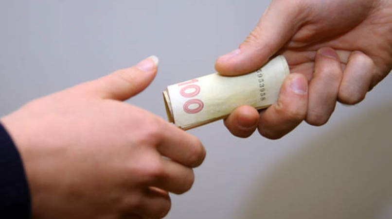 Продаж голосу на виборах: яке покарання загрожує українцям Продаж голосу на виборах 2019: яке покарання загрожує українцям