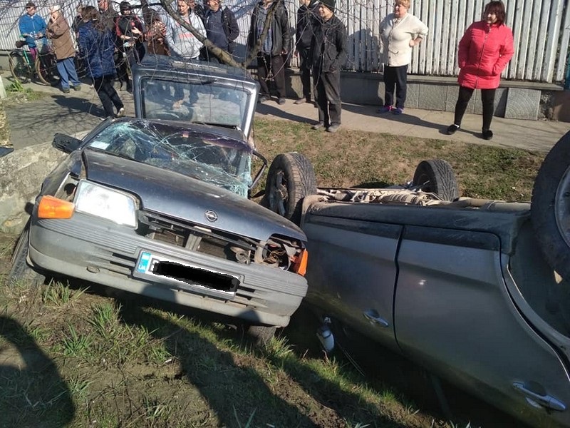 Оприлюднено нове відео з місця аварії у Ракошині Оприлюднено нове відео з місця жахливої аварії на трасі Київ-Чоп у Ракошині