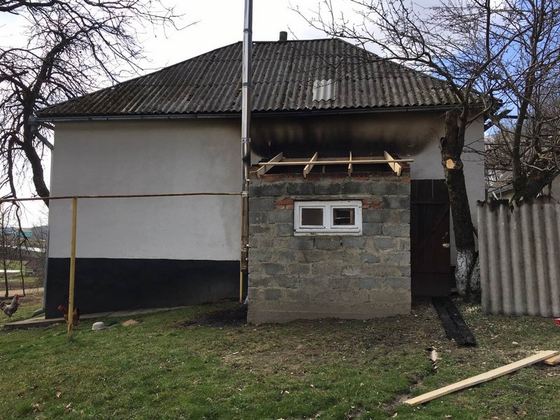 За добу горіли два житлові будинки За добу на Закарпатті горіли два житлові будинки
