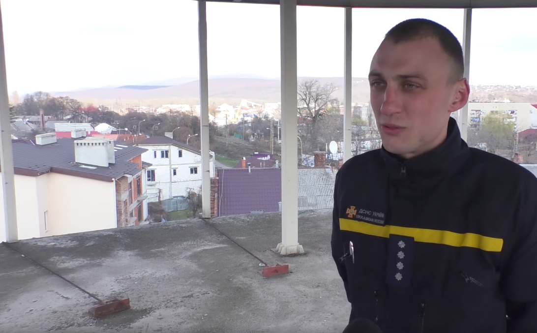 Чоловік розповів, як йому вдалося врятувати жінку від самогубства Чоловік врятував жінку від самогубства