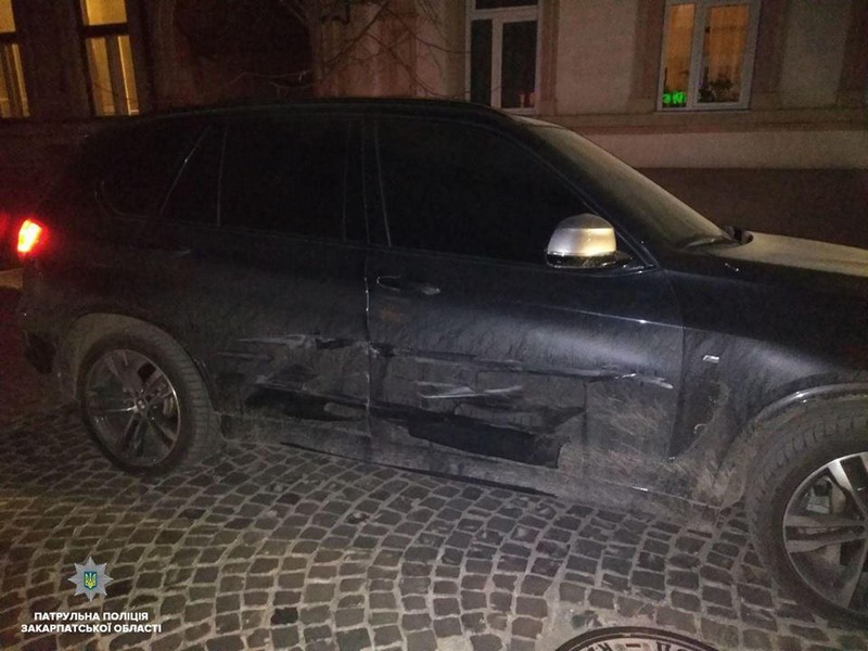 ДТП у центральній частині Мукачева: винуватець утік 21 березня у центральній частині Мукачева сталася ДТП. Винуватець утік