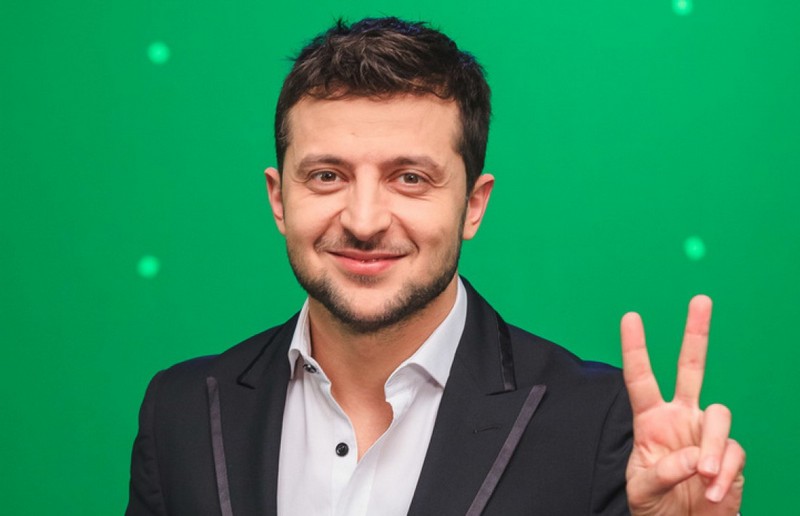 Володимир Зеленський емоційно відреагував на результати екзит-полів Володимир Зеленський із командою емоційно відреагували на результати екзит-полів