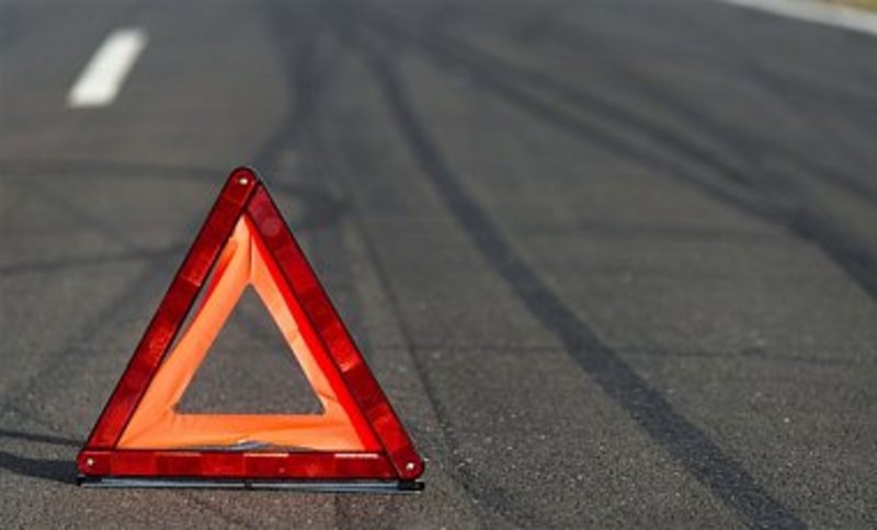 Дуже п’яний чоловік вкрав машину і скоїв аварію П’яний чоловік вкрав машину ГАЗ і скоїв аварію у селі Стричава