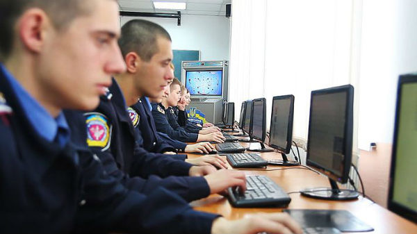 Кіберполіція розпочала спецоперацію «Пірати» В Україні кіберполіція розпочала спецоперацію «Пірати»