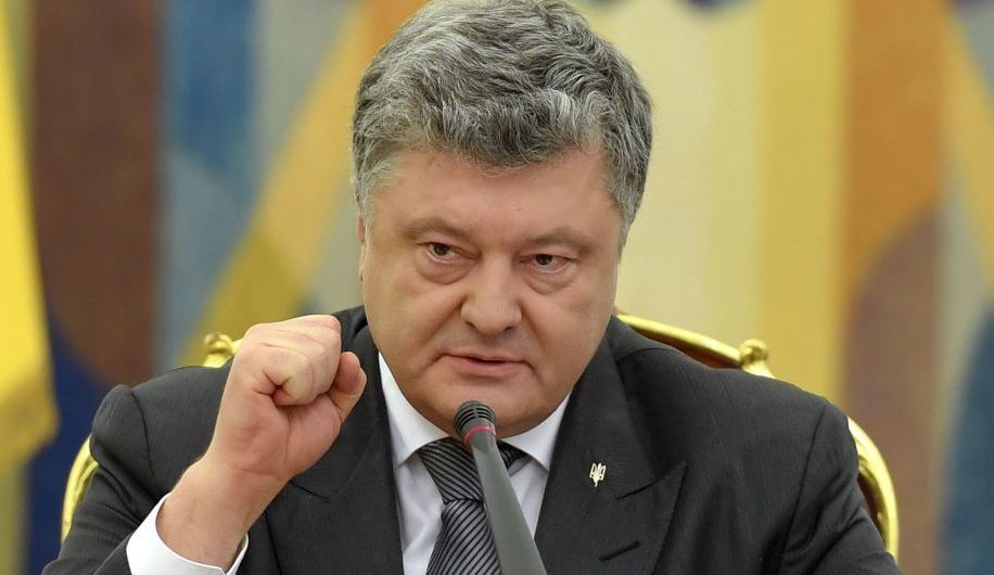 Порошенко готує для Зеленського "нокаут" у другому турі Порошенко збирається перемогти Зеленського у другому турі виборів президента України