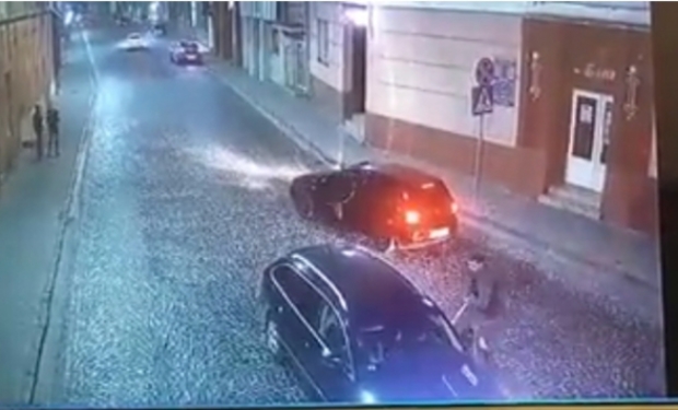 Стало відомо, кого невідомі жорстоко побили у Мукачеві, – ЗМІ Стало відомо, кого невідомі жорстоко побили у Мукачеві, – ЗМІ