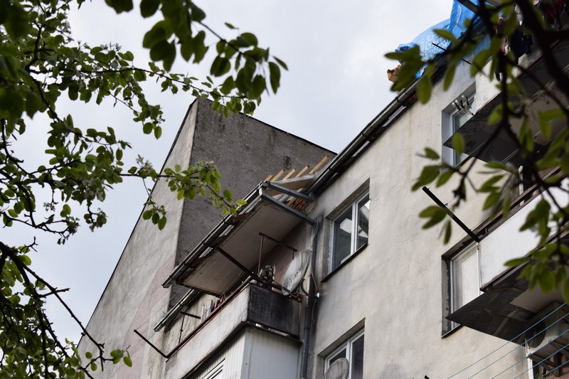 В Ужгороді починають капітальний ремонт даху однієї з багатоповерхівок В Ужгороді починають капітальний ремонт даху однієї з багатоповерхівок на вулиці Оноківській