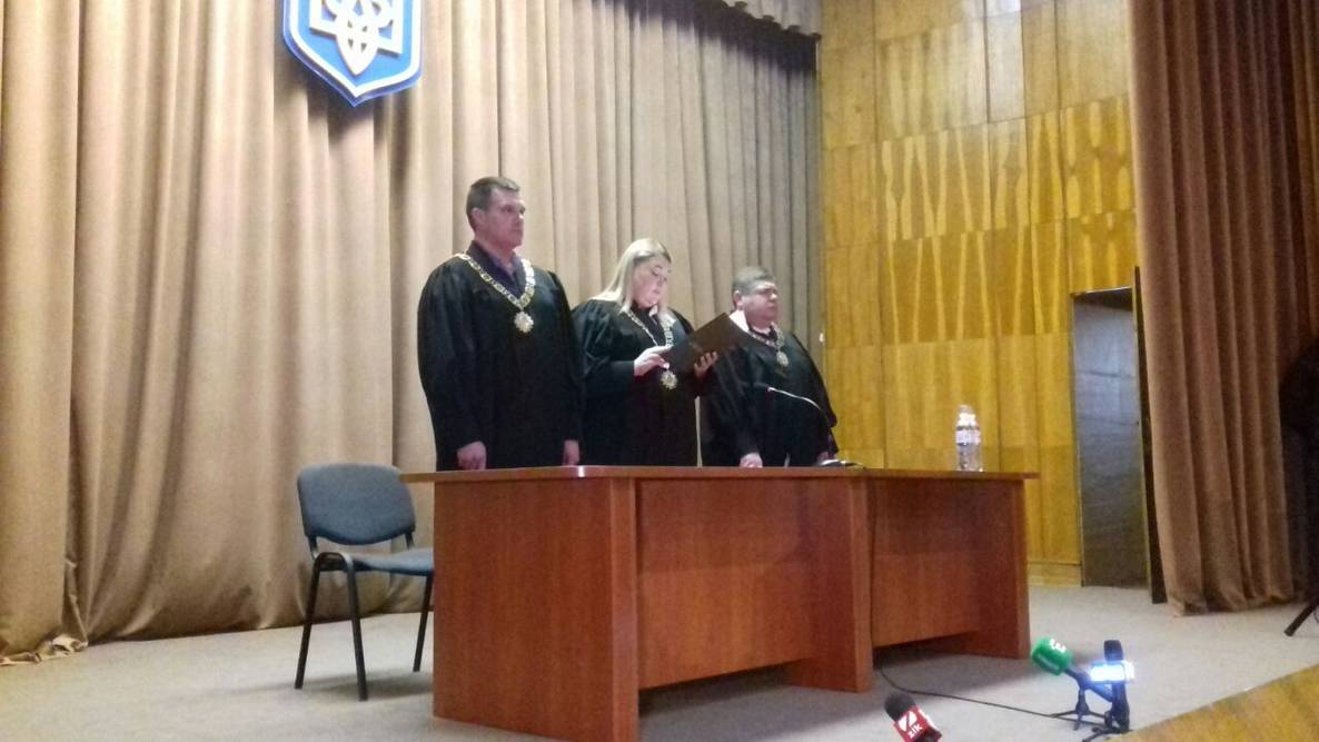Зеленського через суд хотіли зняти з виборів Суд не задовольнив позов про скасування реєстрації Зеленського кандидатом у президенти