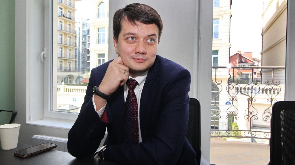 Політконсультант Зеленського несподівано відхрестився від швидкого зниження тарифів У Зеленського несподівано відхрестилися від головної передвиборчої обіцянки