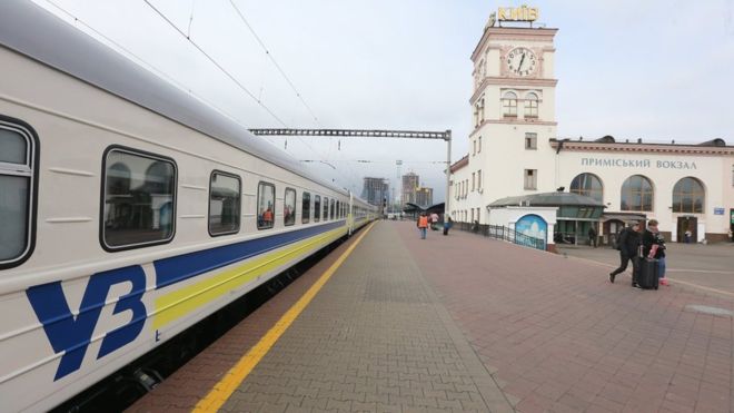 Розклад руху деяких приміських поїздів зазнає тимчасових змін Львівська залізниця інформує про тимчасові зміни розкладу руху приміських поїздів