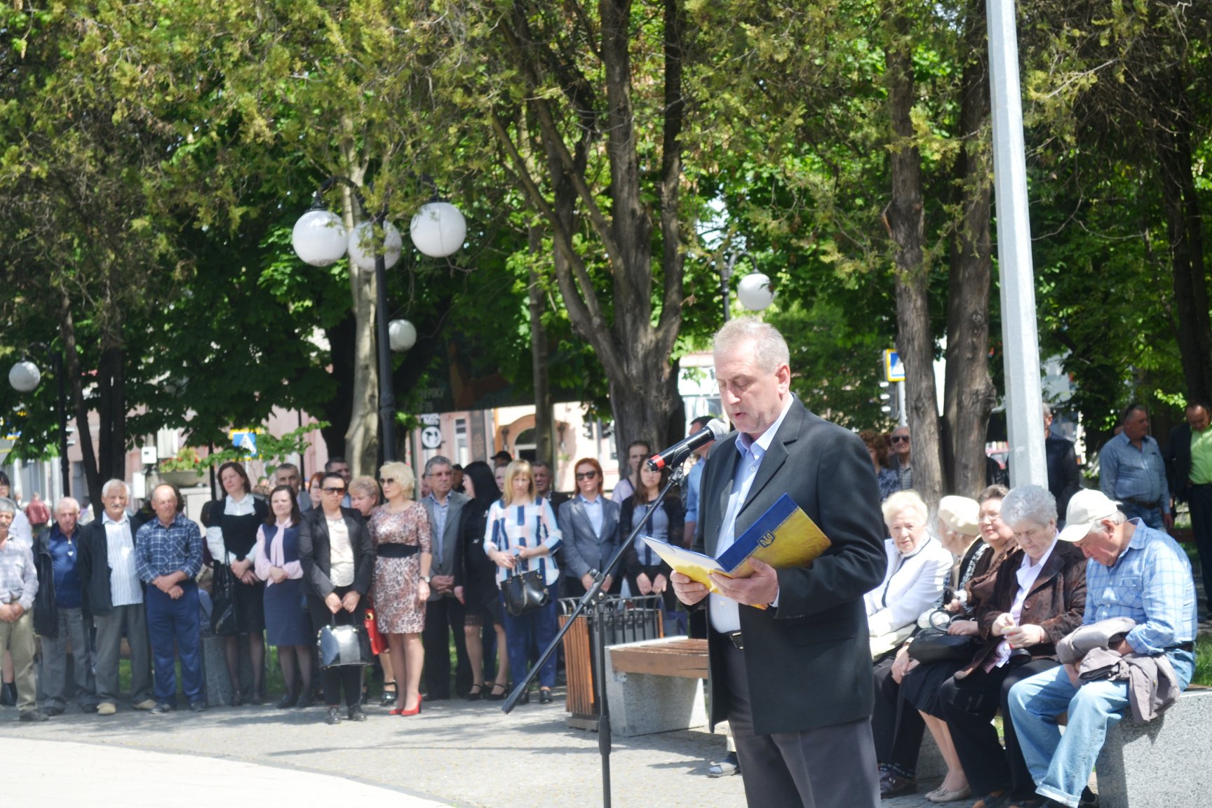 У Берегові вшанували ліквідаторів аварії на Чорнобильській АЕС У Берегові вшанували ліквідаторів аварії на Чорнобильській АЕС