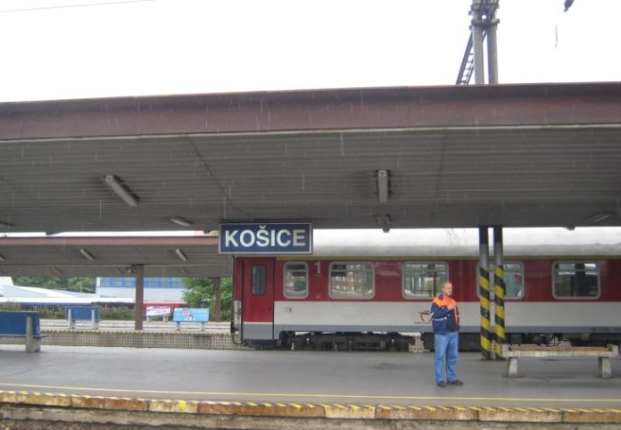 Словаччина офіційно повідомила про запуск потягу "Кошице – Мукачево" У міністерстві транспорту Cловаччини офіційно повідомили про запуск поїзду "Кошице-Мукачево"