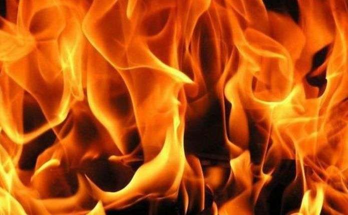 В одній із багатоповерхівок Ужгорода сталася пожежа В одній із багатоповерхівок Ужгорода на вулиці Заньковецької загорілася квартира