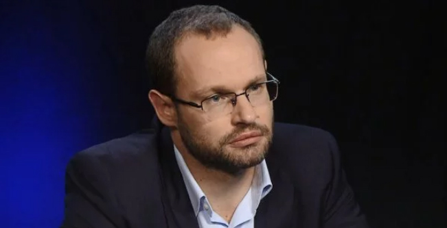 Пограбували будинок нардепа із Закарпаття: політика з дружиною зв’язали Пограбували будинок нардепа Павла Пинзеника під Києвом: політика з дружиною зв’язали