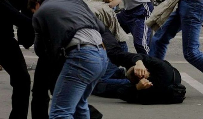 5 учасникам масової бійки повідомили про підозру 5 учасникам масової бійки на Тячівщині повідомили про підозру