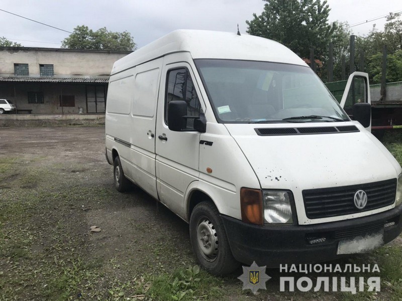 У Сваляві від чоловіка вкрали мікроавтобус У Сваляві від чоловіка із села Голубине вкрали автомобіль Wolksvagen